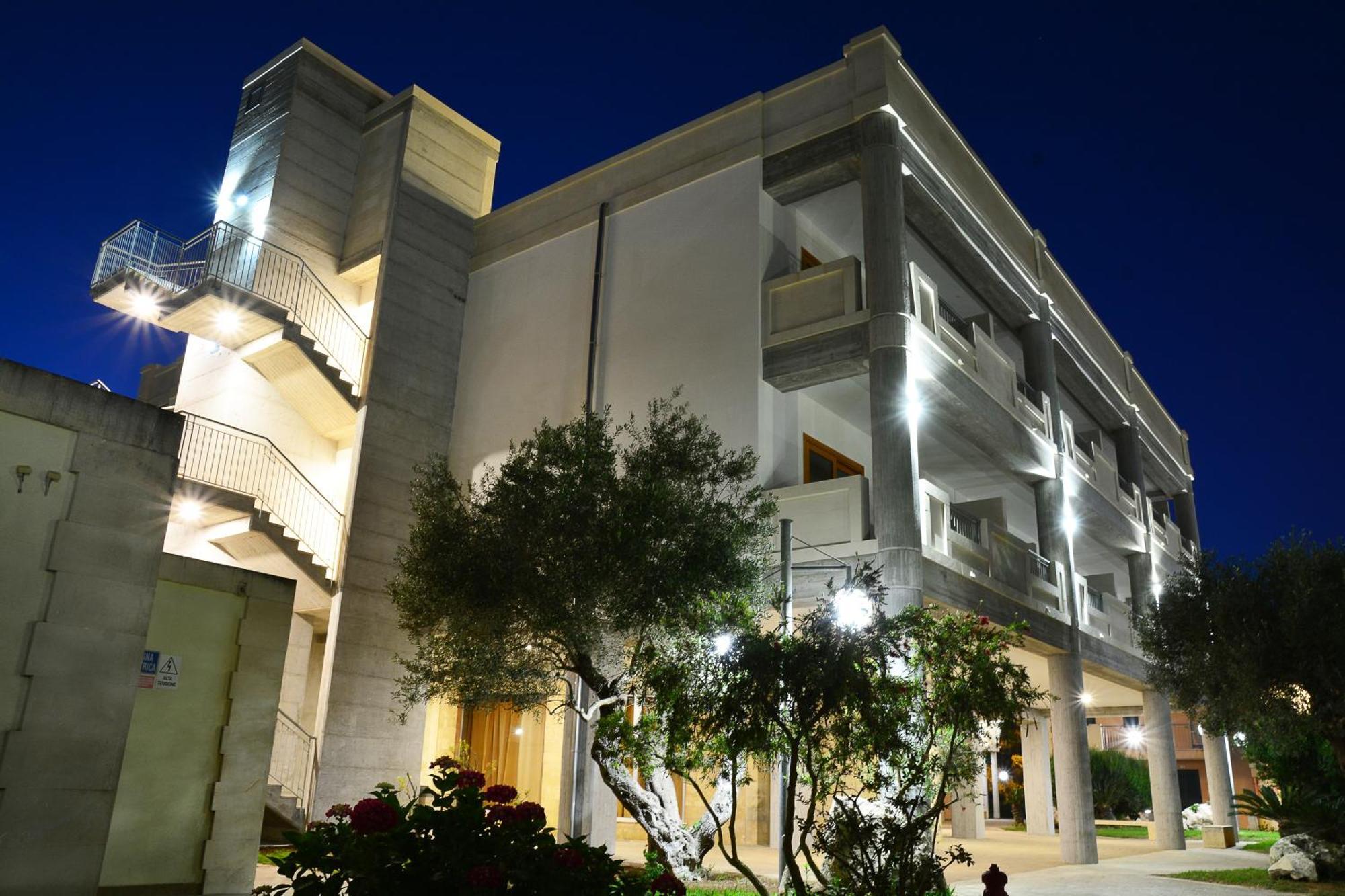 Hotel Thalas Club Torre dell'Orso Exterior foto
